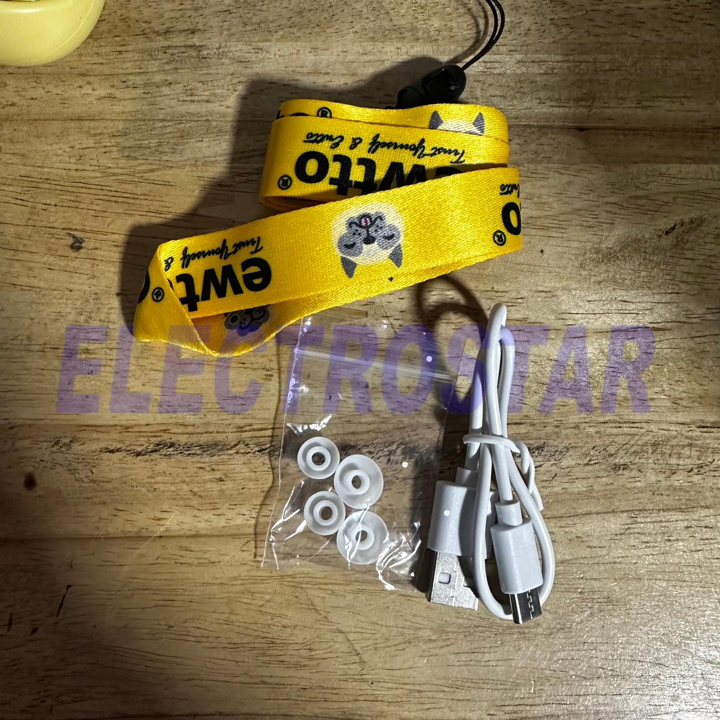 Audífonos Bluetooth pug-amarillo